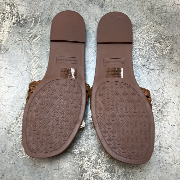 Tommy Bahama brown slide, weave sandals, brand new condition - Picture 5 of 5